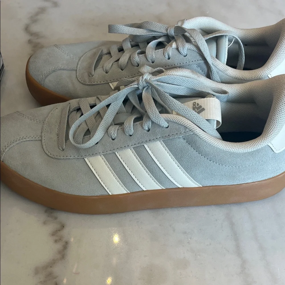Adidas VL Court Sneakers in silver and White - Picture 5 of 5